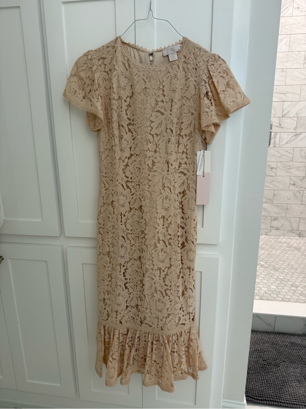 Rachel Parcell Beige Lace Flutter-Sleeve Midi Dress